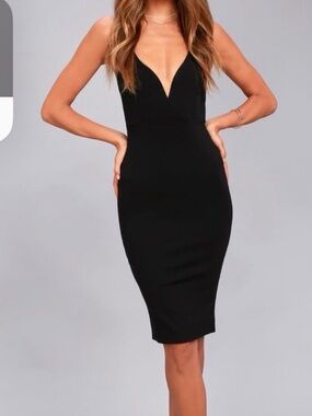 Lulu's Women’s Black Deep V-Neck Bodycon Dress with slit Size Small Zip Closure